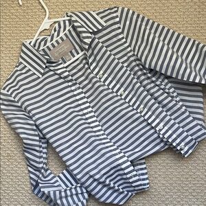 Banana Republic Soft Wash Navy and White Striped Button Down Shirt